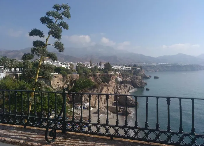 Apartament Cala De Nerja-lovely Nerja